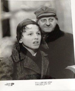 Fotos z filmu "Droga Daleka Przed Nami"