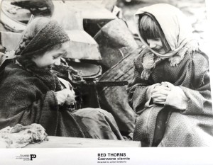 Fotos z filmu "Czerwone Ciernie"