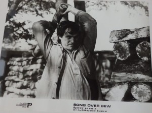 Fotos z filmu "Śpiewy po rosie"