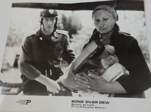 Fotos z filmu "Śpiewy po rosie"