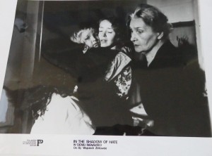 Fotos z filmu "W cieniu nienawiści"
