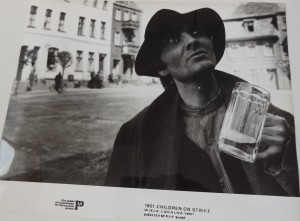 Fotos z filmu "Wizja Lokalna"