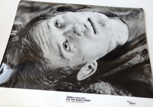 Fotos z filmu "Zabijcie Czarną Owcę"