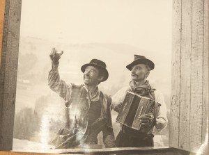  Fotos z filmu "Słońce wschodzi raz na dzień"