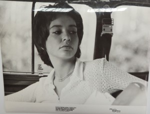 Fotos z filmu "Jeszcze Słychać Śpiew i Rżenie Koni"