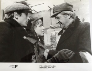 Fotos z filmu "Droga Daleka Przed Nami"
