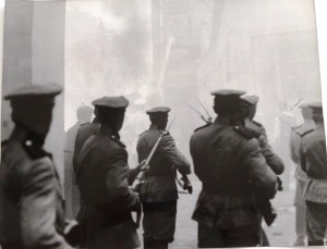 Fotos z filmu "Czerwone Ciernie"