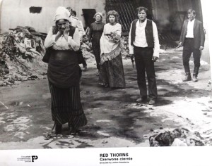 Fotos z filmu "Czerwone Ciernie"