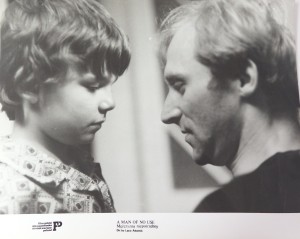 Fotos z filmu "Mężczyzna Niepotrzebny"