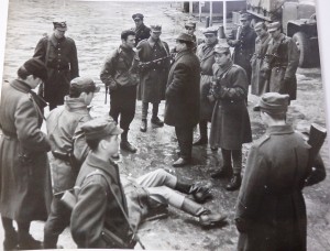 Fotos z filmu "Morderca zostawia ślad"
