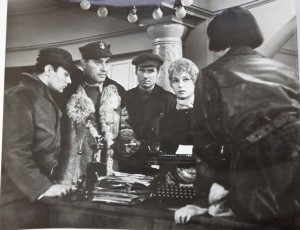 Fotos z filmu "Morderca zostawia ślad"