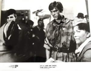 Fotos z filmu "Droga Daleka Przed Nami"