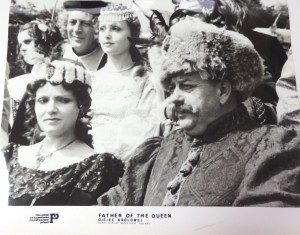 Fotos z filmu "Ojciec Królowej"