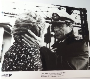Fotos z filmu "Okolice Spokojnego Morza"