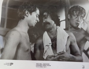 Fotos z filmu "Pójdziesz ponad Sadem"