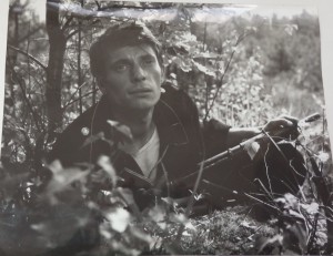 Fotos z filmu "Ranny w lesie"