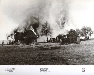 Fotos z filmu "Ciemna Rzeka"