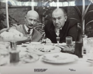 Fotos z filmu "Jeszcze Słychać Śpiew i Rżenie Koni"