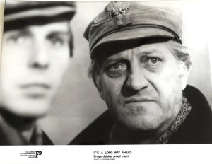 Fotos z filmu "Droga Daleka Przed Nami"