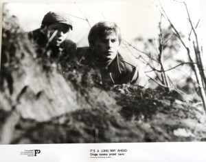 Fotos z filmu "Droga Daleka Przed Nami"